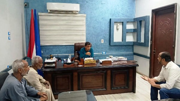 عقد لقاء جماهيري بمركز دراو للاستماع لمطالب المواطنين وشكواهم