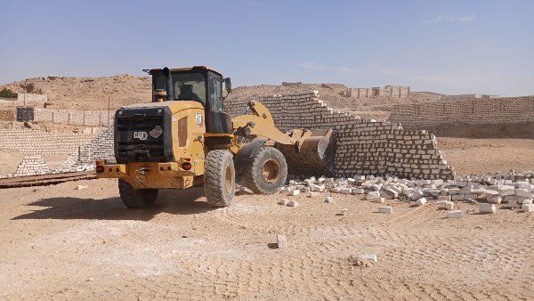أسوان.. إزالة 584 حالة تعدى على أراض أملاك الدولة