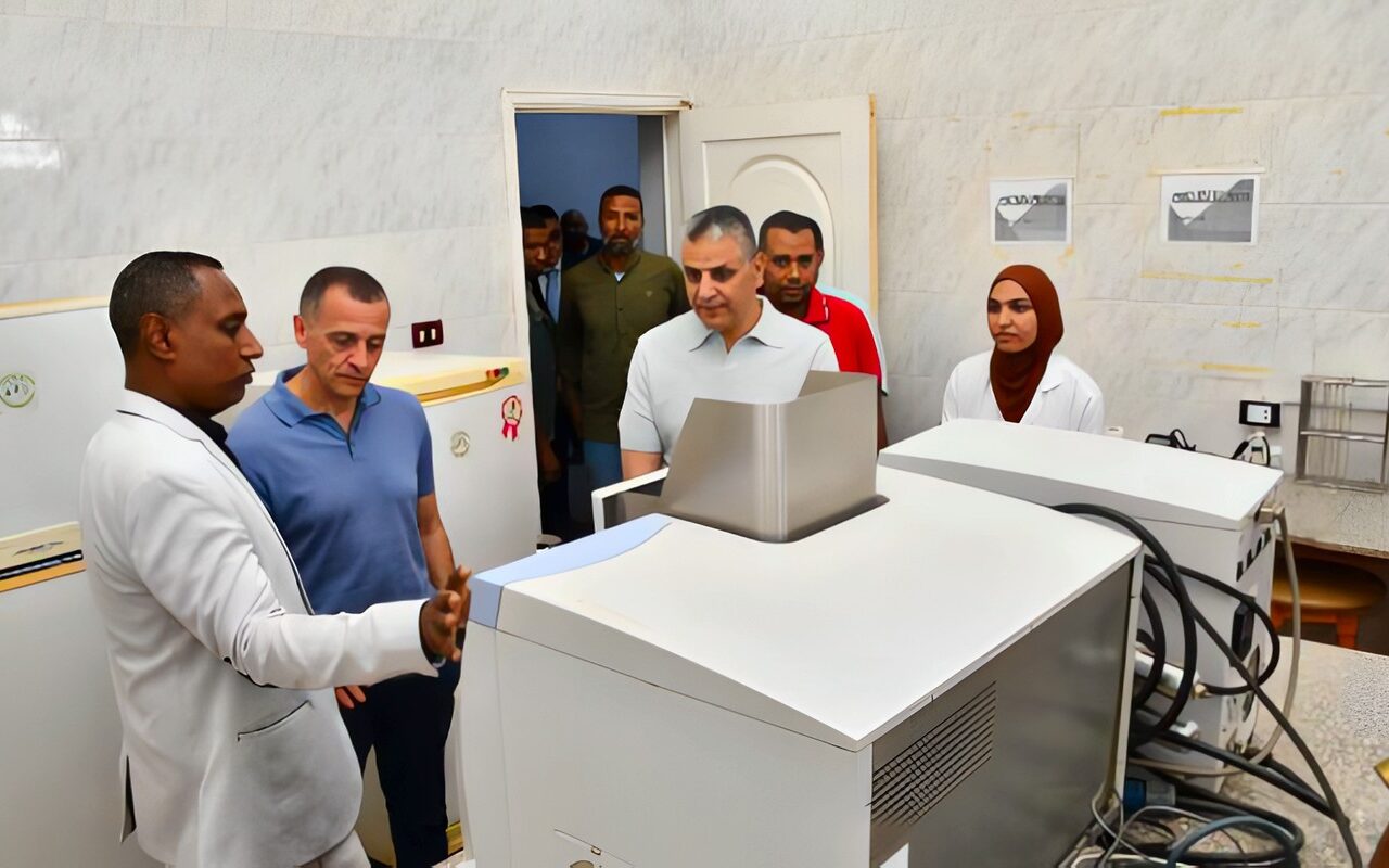 محافظ أسوان يتفقد محطة البحوث الزراعية لجنوب الوادى «توشكى» بمدينة أبو سمبل