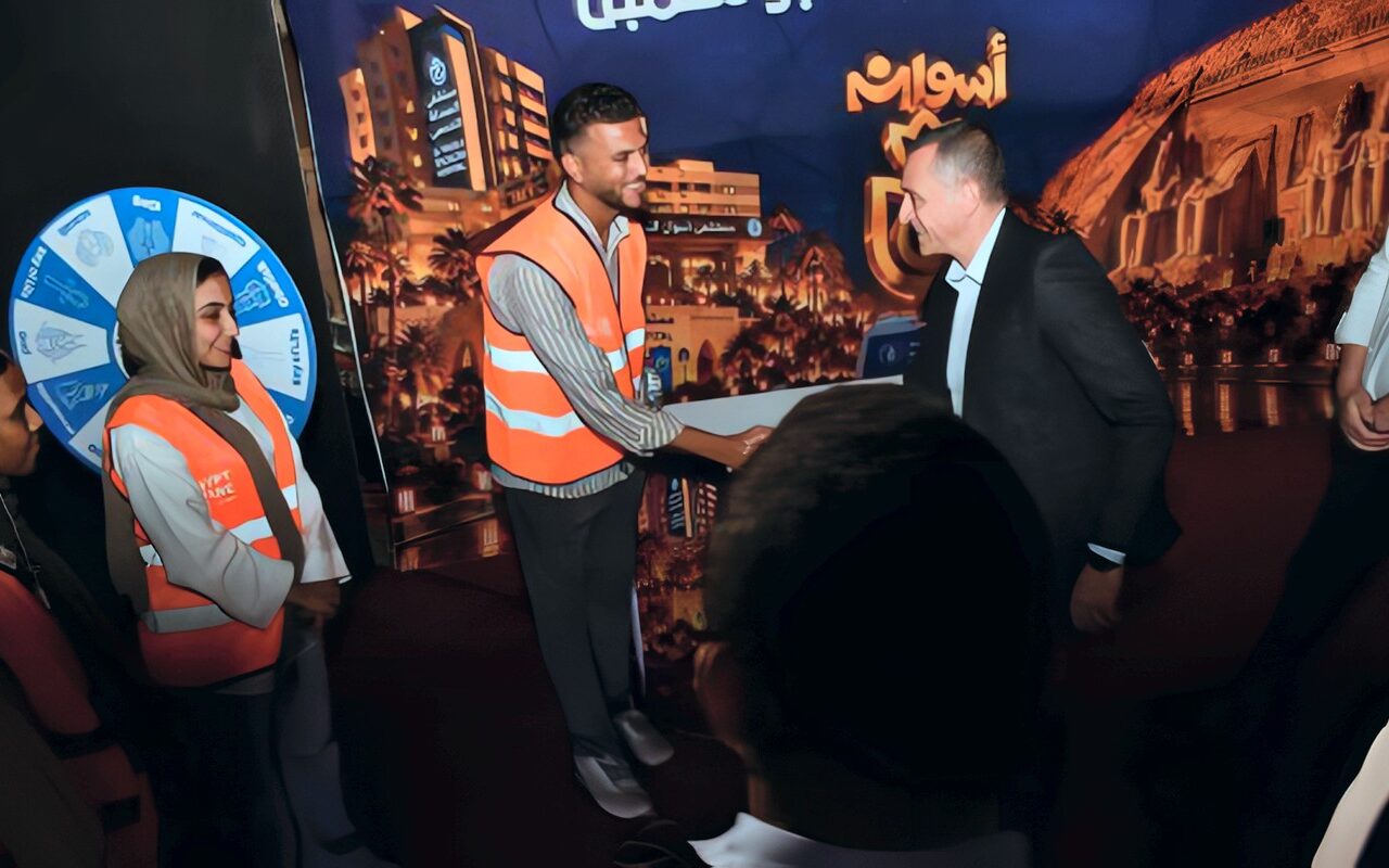محافظ أسوان يتفقد جهود التأمين الطبى والرعاية الصحية لفعاليات تعامد الشمس بأبو سمبل