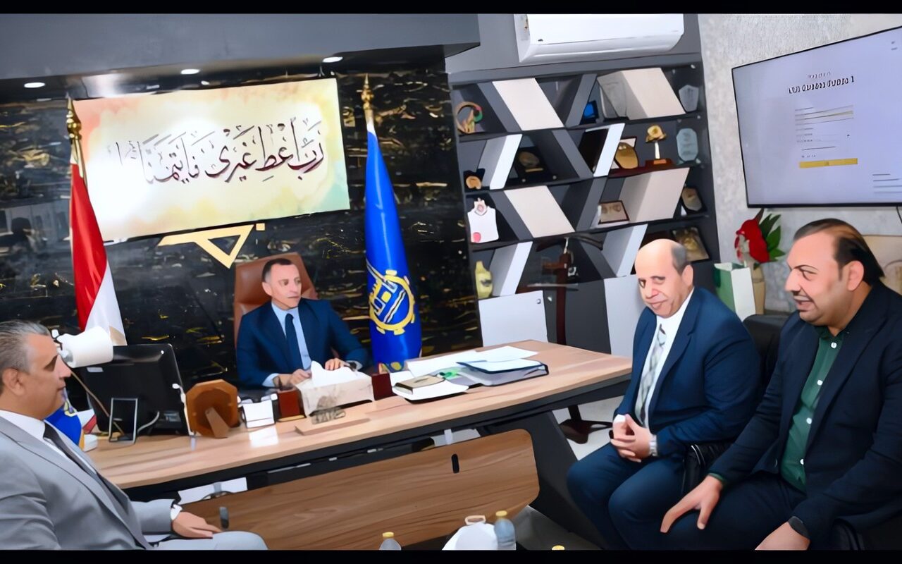 تستهدف 4 آلاف حالة.. محافظ أسوان يبحث الاستعدادات لتنفيذ قوافل طبية مجانية بكوم أمبو وإدفو