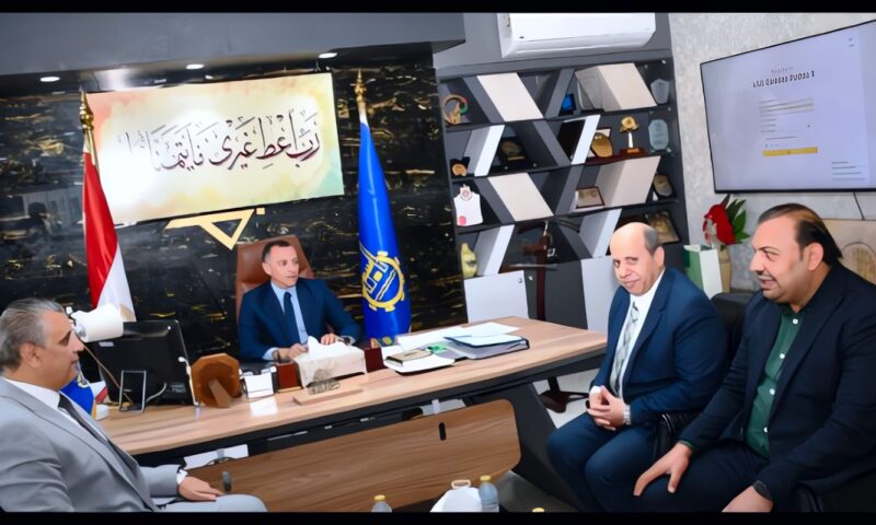 تستهدف 4 آلاف حالة.. محافظ أسوان يبحث الاستعدادات لتنفيذ قوافل طبية مجانية بكوم أمبو وإدفو