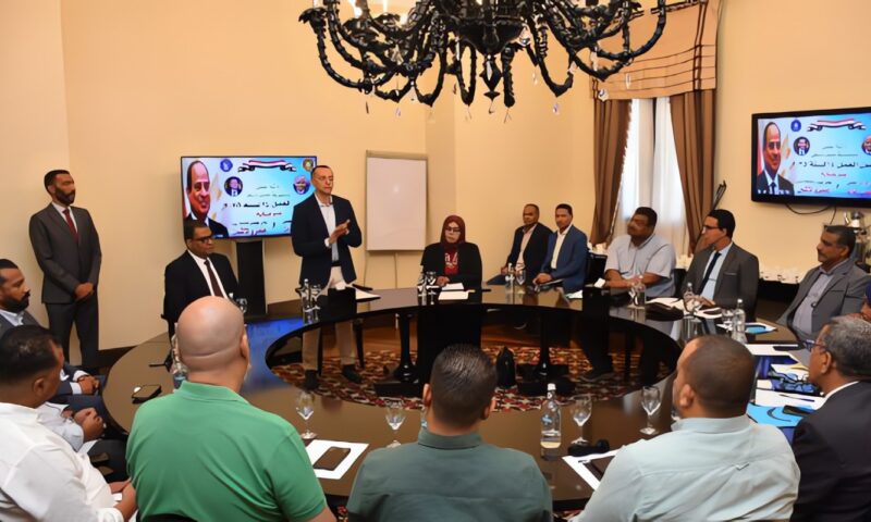 محافظ أسوان يفتتح ورشة عمل للتعريف بقانون العمل الجديد رقم 14 لسنة 2025
