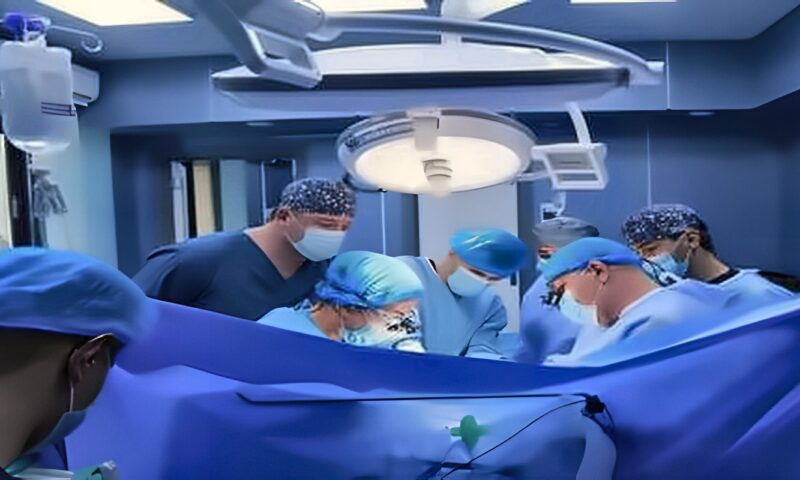 للمرة الأولى في طاجيكستان.. زراعة جزء من كبد لطفل يبلغ عامين