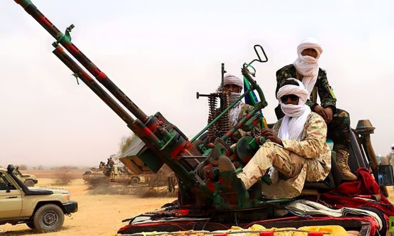 وفد أزواد في شرق ليبيا.. ماذا وراء اللقاءات مع صدام حفتر؟