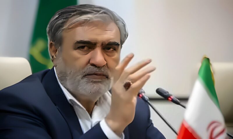 مسؤول إيراني كبير يتوعد بطرد الأمريكيين قريبا على غرار أفغانستان والعراق