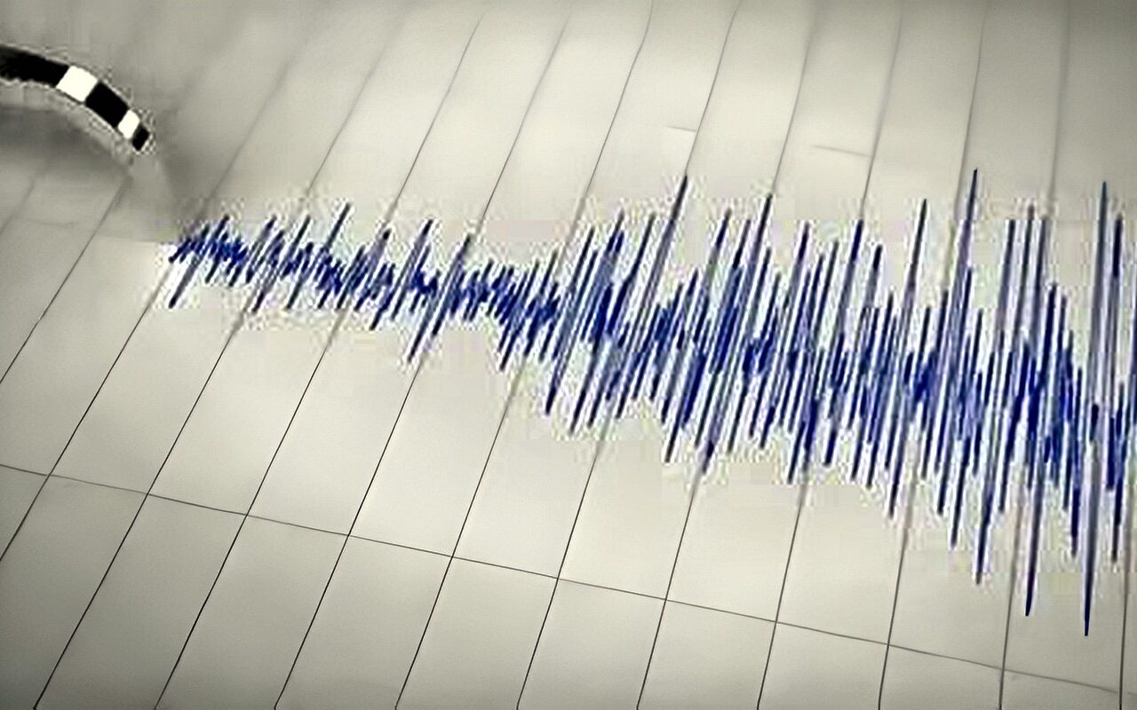 زلزال بقوة 5.9 درجة على مقياس ريختر يضرب سومباوا في إندونيسيا