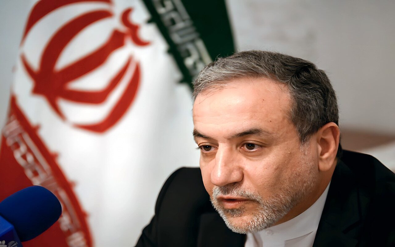 عراقجي للدبلوماسيين الأجانب: الدبلوماسية لا تزال مفتوحة لإنهاء الحرب والعقوبات الأمريكية لن تجدي