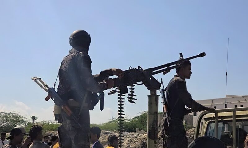 الحوثيون يعلنون طرد “القوات المدعومة سعوديا” من التربة والشمايتين وسامع في تعز