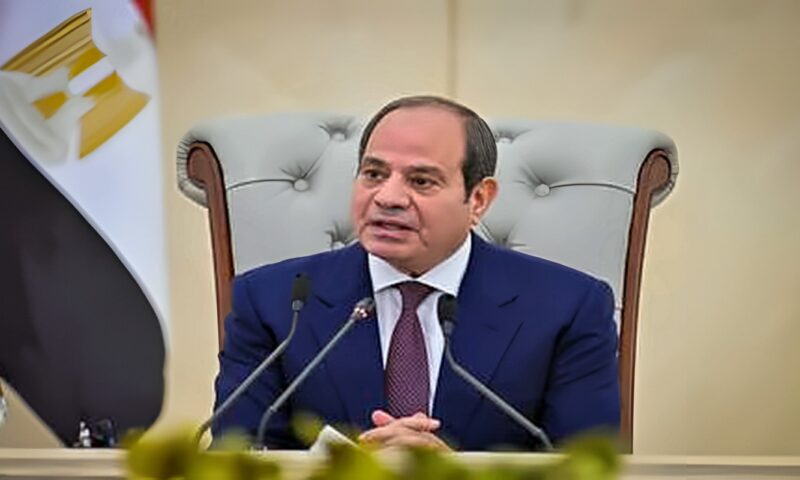 السيسي يوجه الجيش المصري برفع الجاهزية القتالية.. ماذا يحدث في المنطقة؟