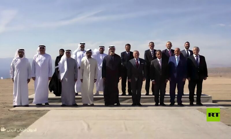 ملك الأردن وولي عهد أبوظبي يحضران مراسم وضع حجر الأساس لمشروع سكة حديد العقبة – الشيدية – معان
