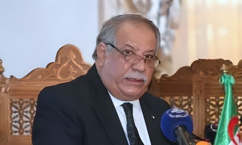 الرئاسة الجزائرية تعلن وفاة مدير ديوان الرئاسة بوعلام بوعلام