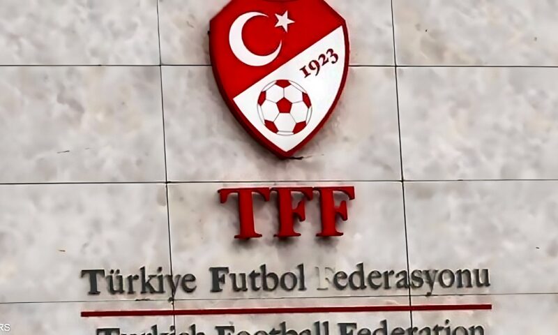 أزمة تهز الدوري التركي.. توقيف حكم في الدوري الممتاز بشبهة “بيع مباريات”