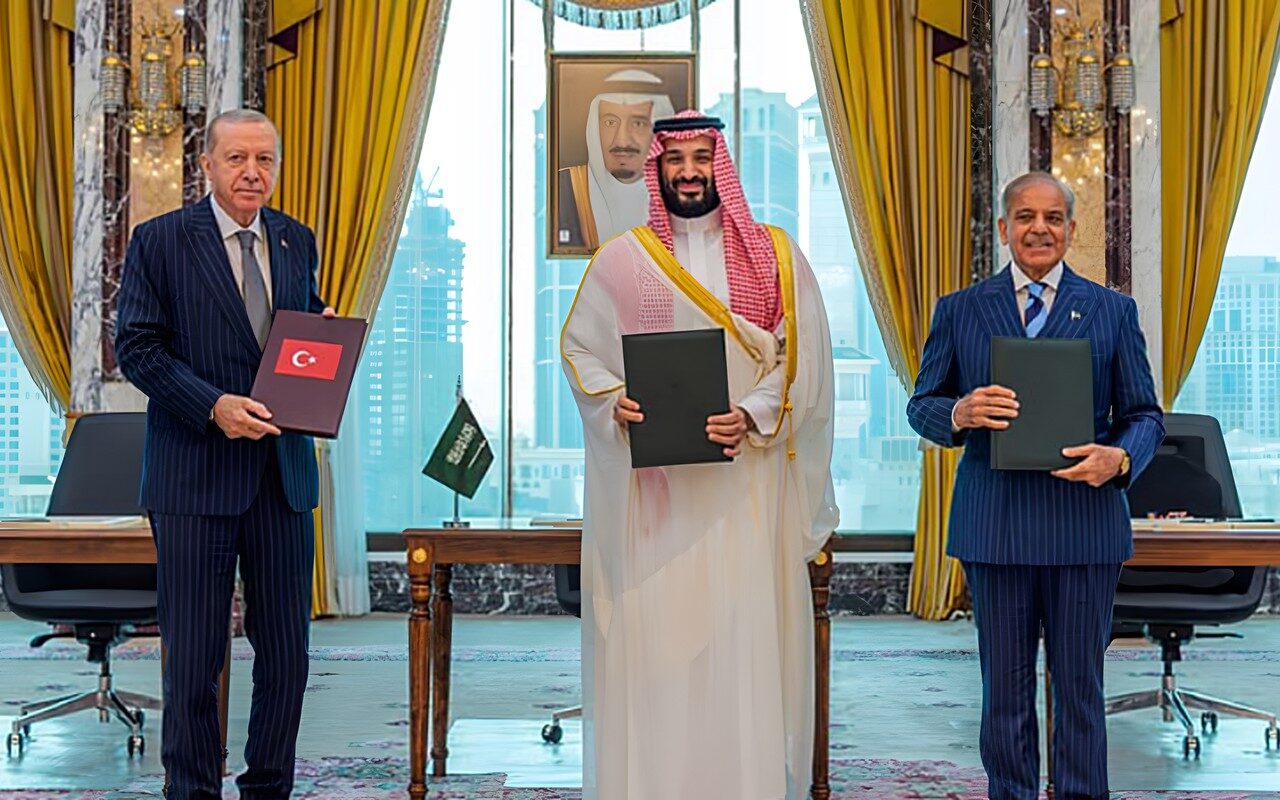 تحديات اليمن والعمق السعودي تعجل بهيكلة “حلف مكة”