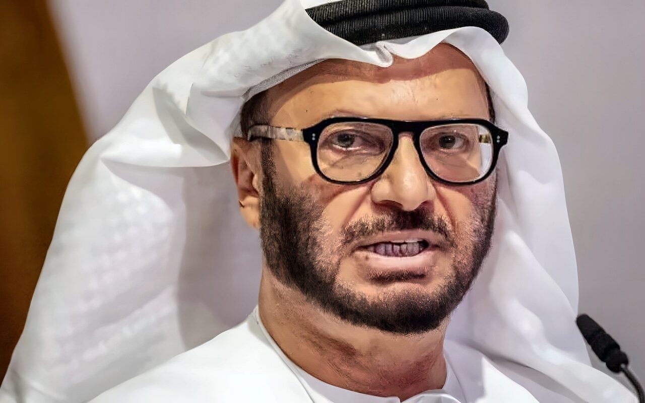 قرقاش في ذكرى حرب أكتوبر: السادات وظف القوة أداة للتفاوض في “بديهية استراتيجية” تغيب عن قادة اليوم