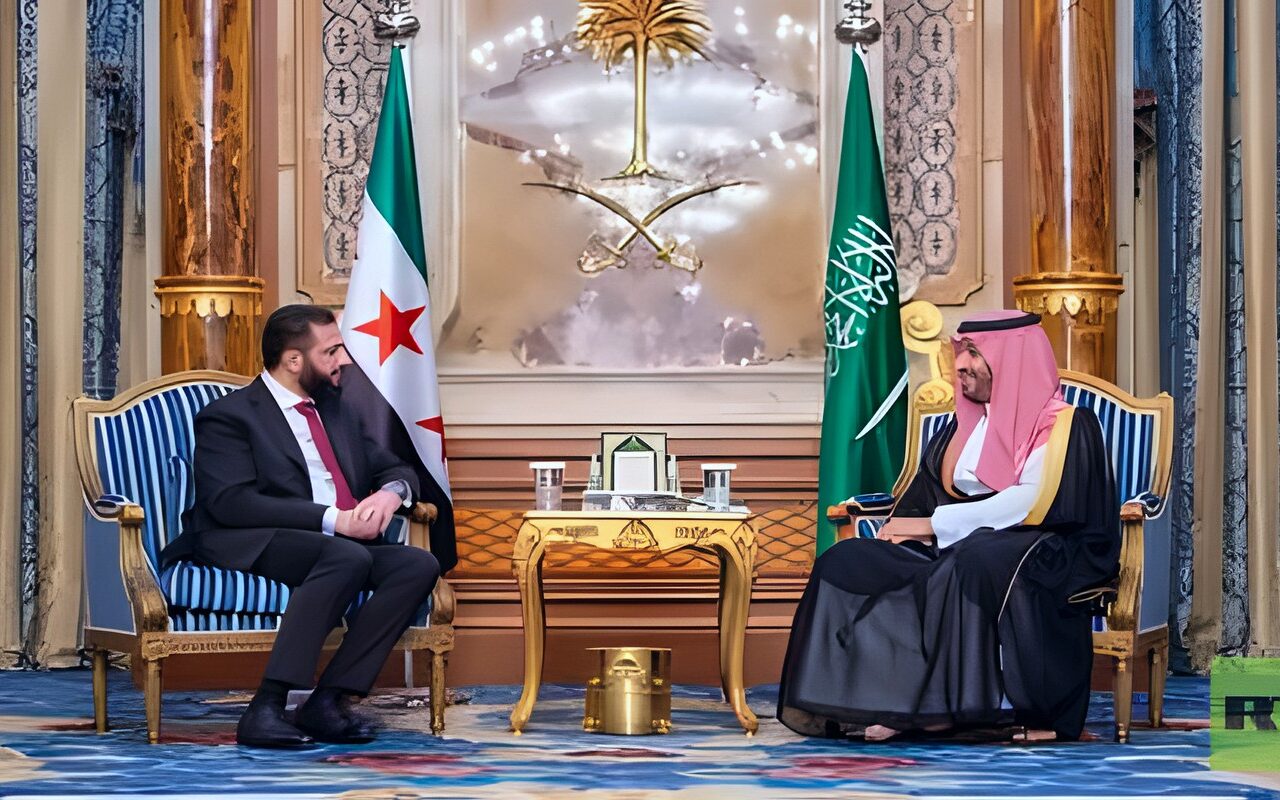 الشرع وولي العهد السعودي يبحثان في الرياض المستجدات الإقليمية