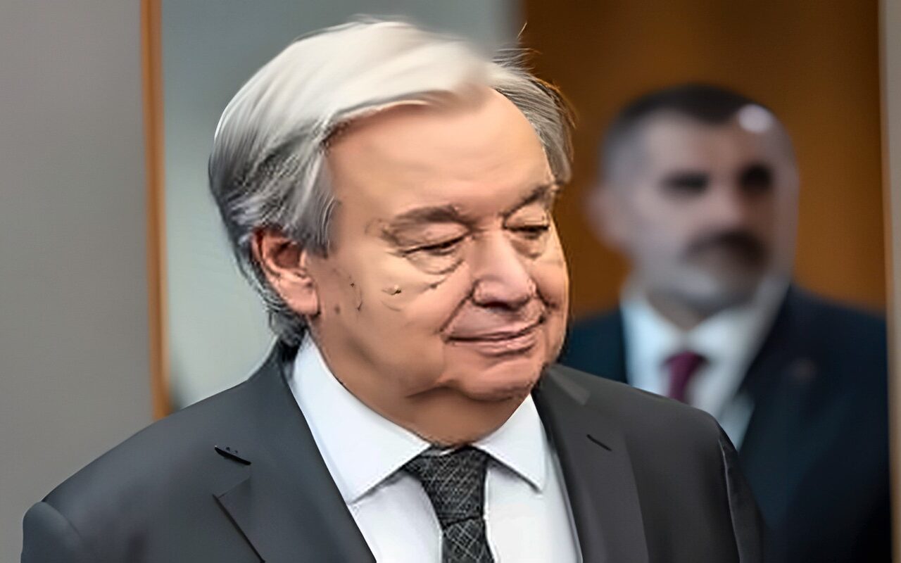 غوتيريش يزور مقر فريق المراقبين العسكريين الأمميين في الهند وباكستان