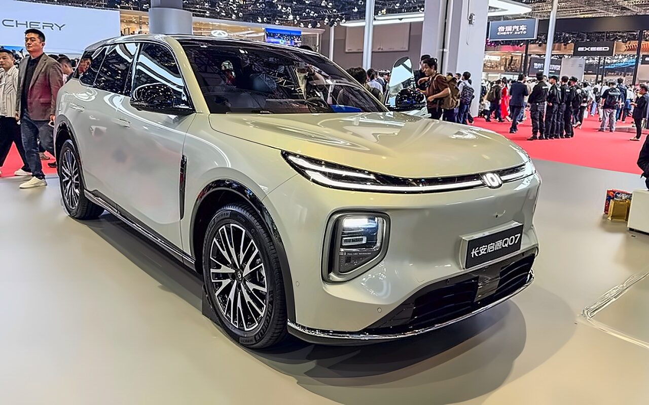 روسيا.. انطلاق مبيعات الكروس أوفر الهجين “Changan Nevo Q07”