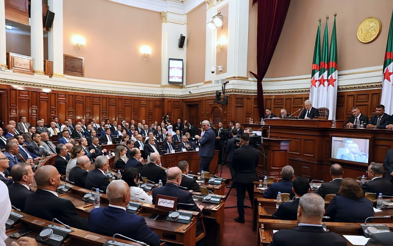 مجلس الأمة الجزائري يقر بالإجماع إعادة عقوبة الإعدام