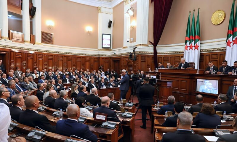 مجلس الأمة الجزائري يقر بالإجماع إعادة عقوبة الإعدام
