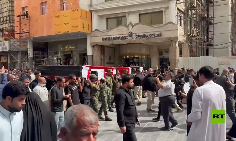 تشييع رفات دفعة جديدة من ضحايا مجزرة سجن بادوش العراقي