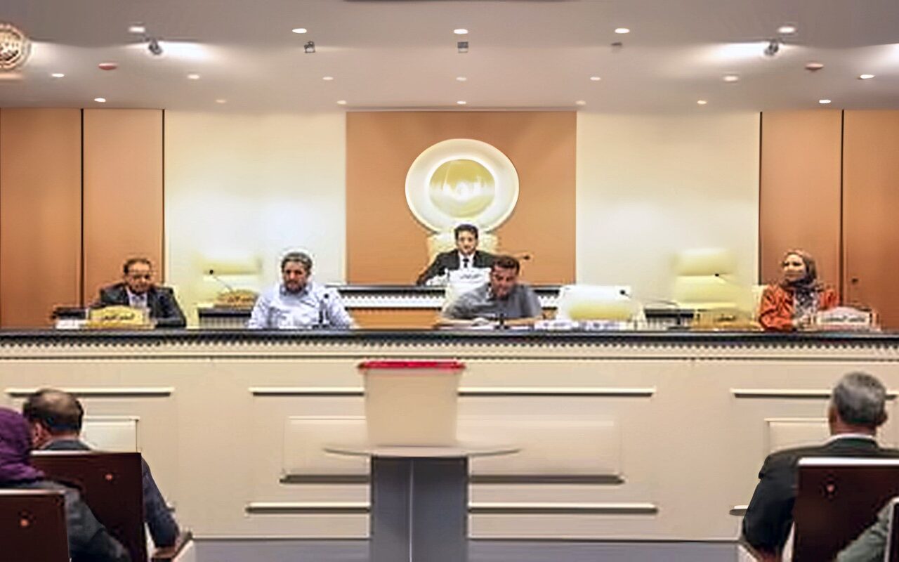 ليبيا.. 12 نائباً يطالبون بنقل البرلمان إلى طرابلس والإطاحة بهيئة الرئاسة