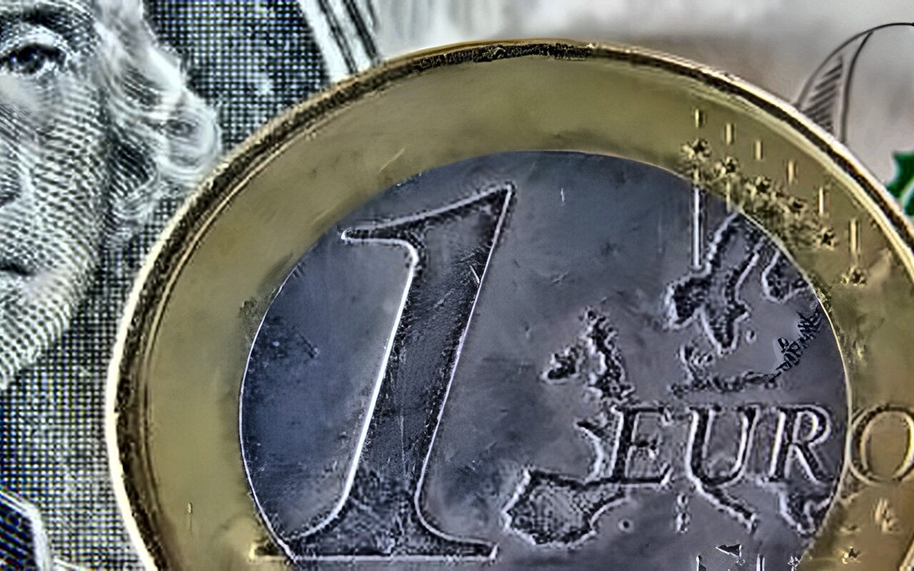 خطر العدوى.. كيف قد تمتد أزمة الديون الفرنسية إلى بقية أوروبا؟