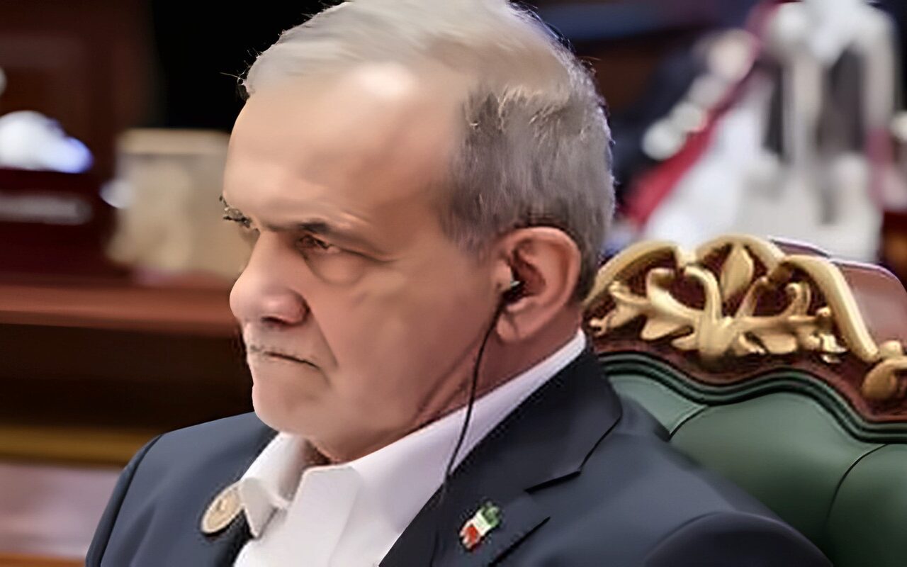 بزشكيان يكشف الأسباب الحقيقية وراء عجز الولايات المتحدة عن حصار إيران