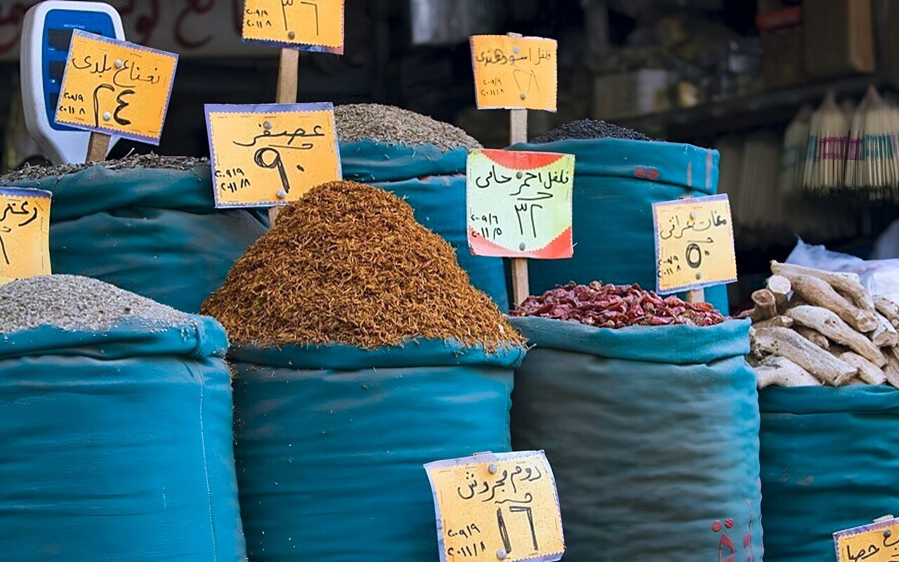 “فيتش” تصدم المصريين بشأن توقعات التضخم
