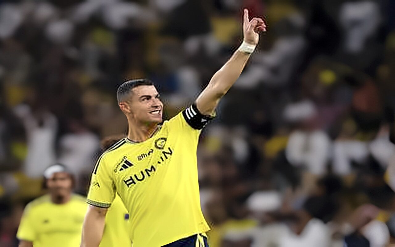 شاهد.. رونالدو يهز الشباك بقميص “العالمي”