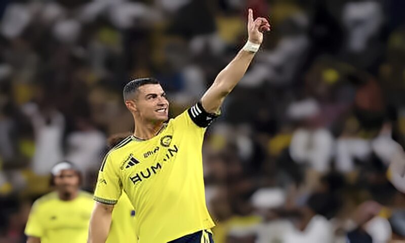 شاهد.. رونالدو يهز الشباك بقميص “العالمي”