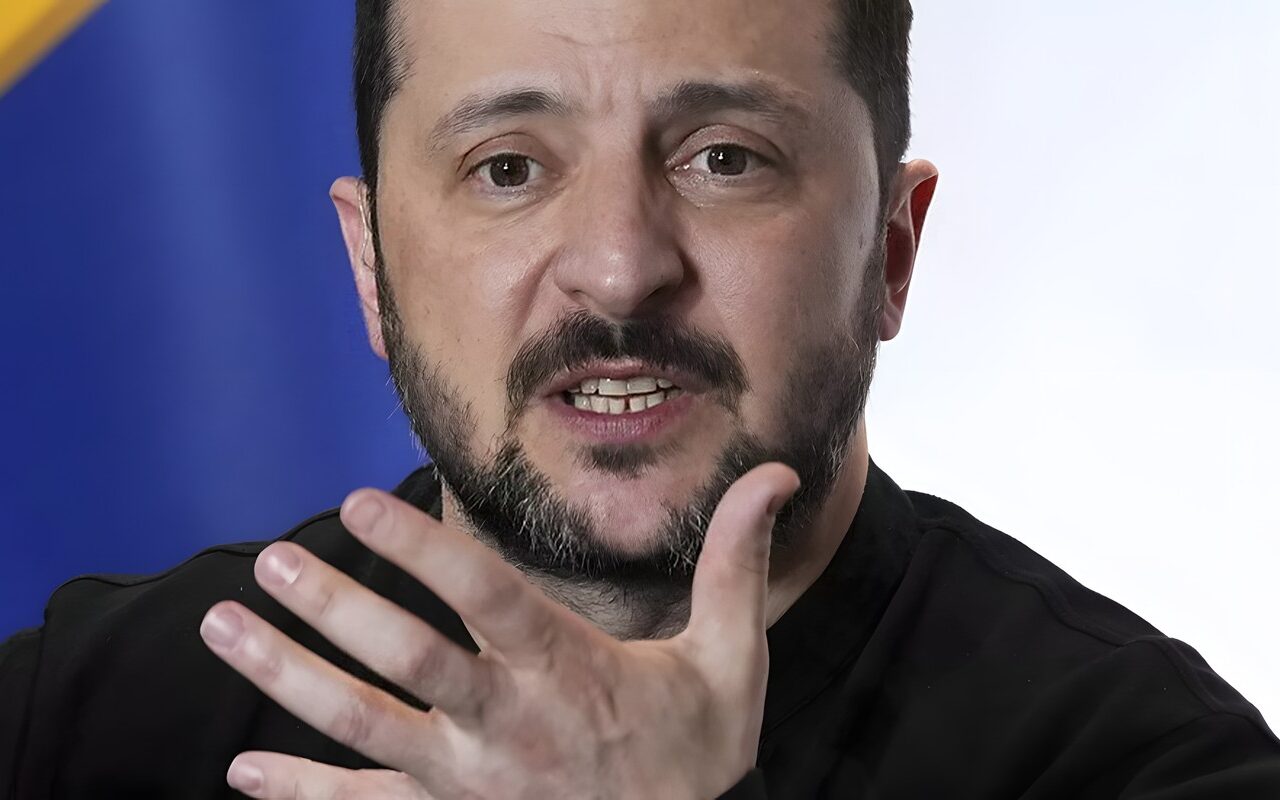 زيلينسكي ينتقد بشدة مكالمة ترامب وبوتين وسماح واشنطن بتوريد الوقود الروسي