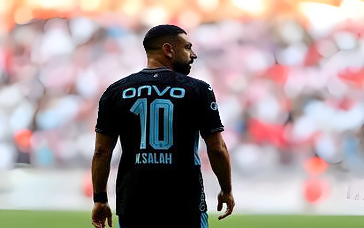 شاهد.. انفعال محمد صلاح وتمريرته الحاسمة ولحظة تبديله