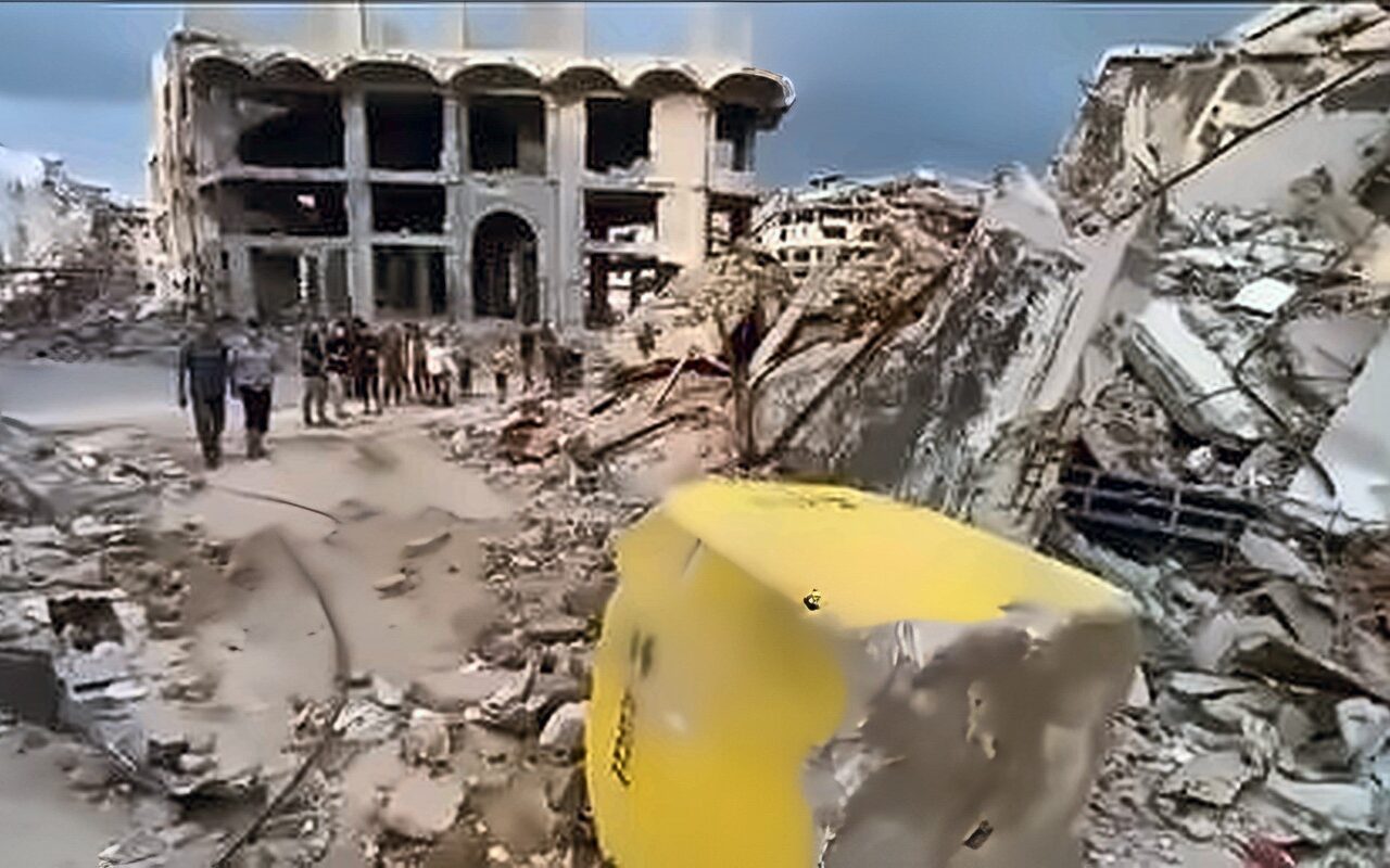 الجيش الإسرائيلي يقوم بتقديم الخط الأصفر غرب الشجاعية مما تسبب في نزوح السكان شرقي غزة