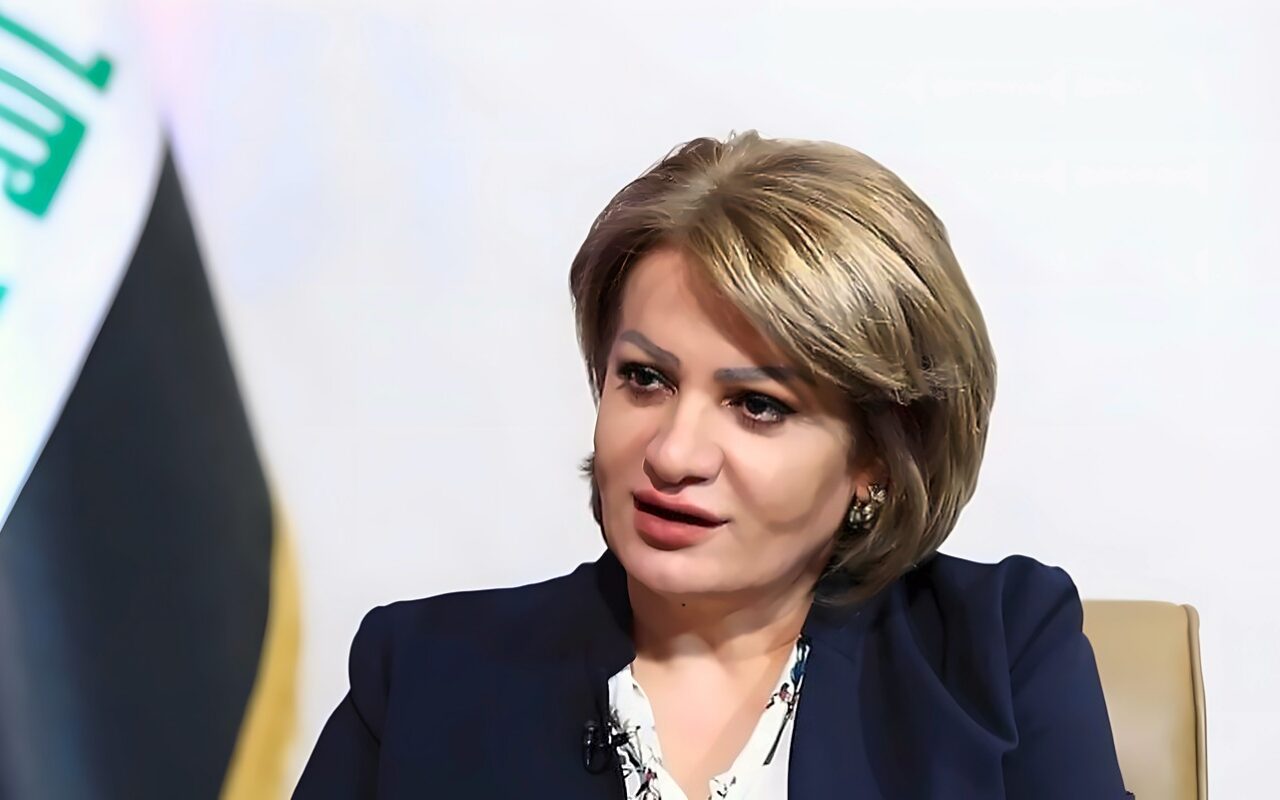 بسبب “دماء الإيدز”.. اعتراف لوزيرة البيئة العراقية يفجر جدلا واسعا حول تلوث نهر دجلة