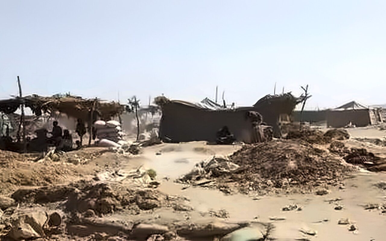 مقتل 13 عاملا في غارة جوية على منجم ذهب قرب الحدود السودانية المصرية