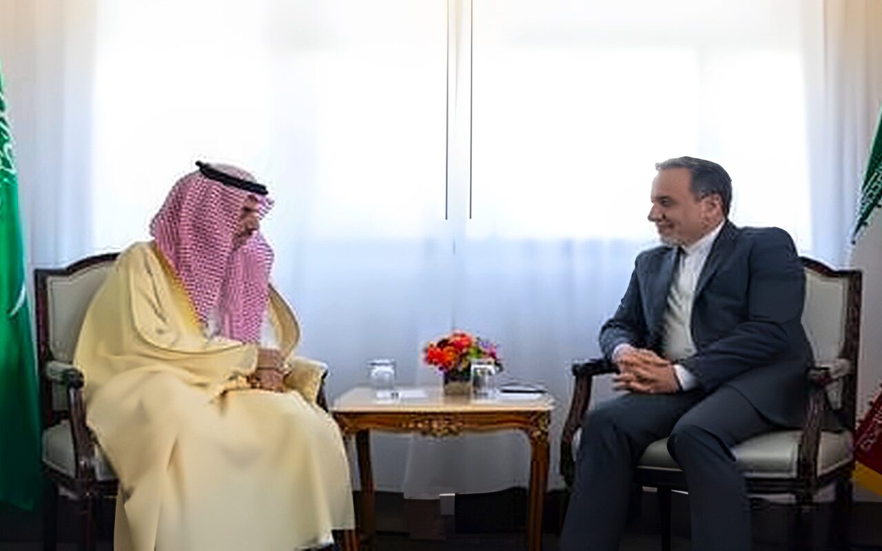 عراقجي يكشف تفاصيل اتصاله مع بن فرحان ويعرض وساطة إيران بين السعودية والحوثيين