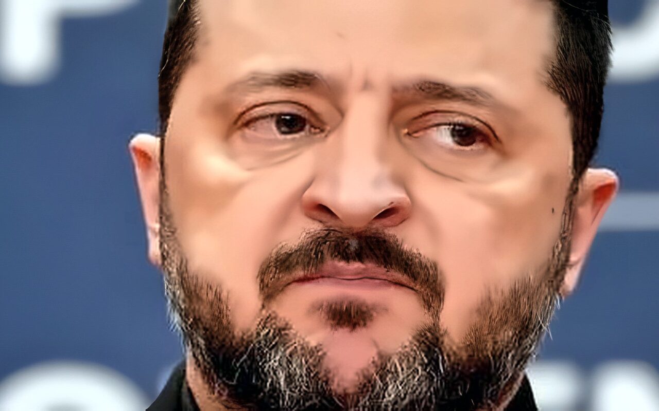 مستشار الرئيس الأمريكي: توقفوا عن التظاهر بأن زيلينسكي حليف جيد