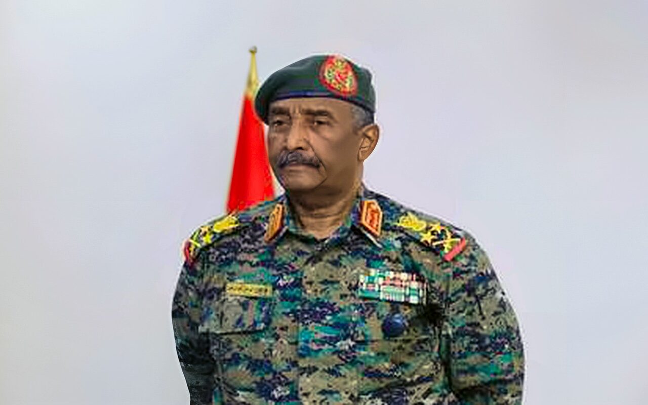 البرهان يتسلم أوراق اعتماد أربعة سفراء لدى السودان (صور)
