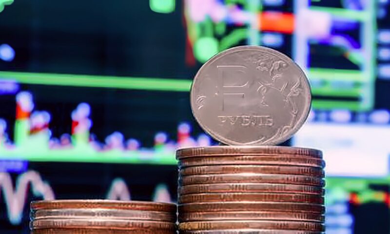 ارتفاع الروبل وسط تفاؤل الأسواق