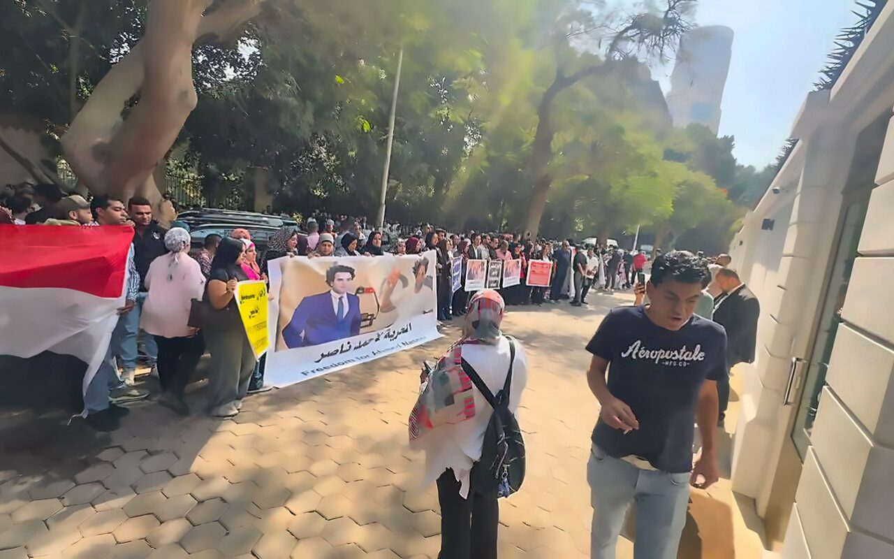 توقيف مصري في هولندا يشعل احتجاجا بالقاهرة.. ومطالب بكشف ملابسات الواقعة