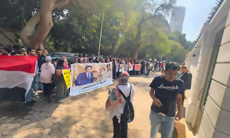 توقيف مصري في هولندا يشعل احتجاجا بالقاهرة.. ومطالب بكشف ملابسات الواقعة