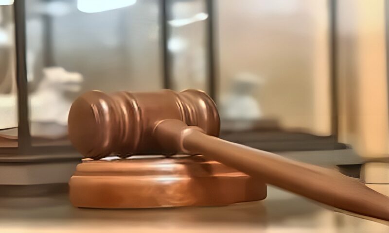 محكمة العدالة الانتقالية في سوريا تبدأ محاكمة 30 متهما بجرائم ضد السوريين