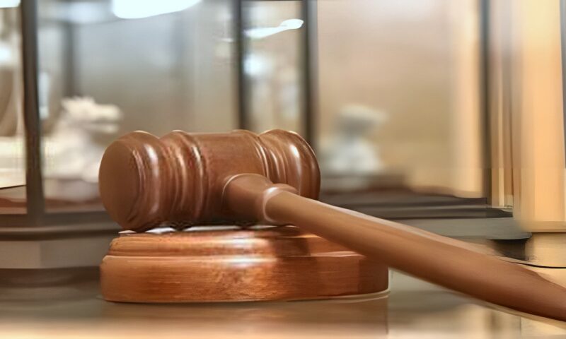 السلطات الجزائرية تضبط عصابة لتجنيس “الحراقة” من جنسيات إفريقية