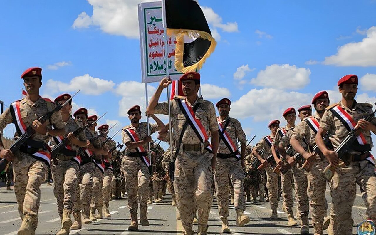 قيادي حوثي يلوح بقائمة أهداف في السعودية تشمل منشآت نفطية ومطارات وبنوكا