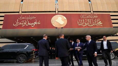 العراق.. استكمال التشكيلة الوزارية وكتل نيابية تعلق على تلك الخطوة