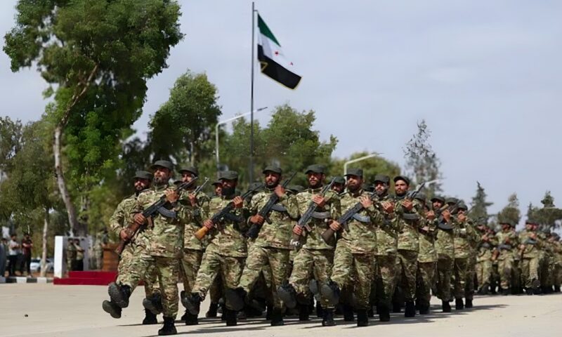 سوريا.. سماع دوي انفجارات وحديث عن تصد لمسيرات معادية في غرب دمشق