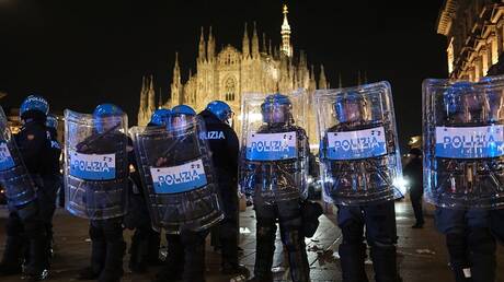 “عدوى فرنسية”.. أحداث شغب ونهب بمدينة ميلانو الإيطالية تسفر عن عشرات المصابين وتوقيف 50 شخصا
