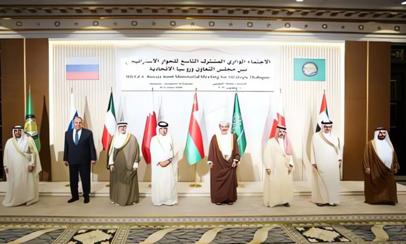 لافروف: حجم التبادل التجاري الروسي مع دول مجلس التعاون الخليجي نما بنسبة 45%