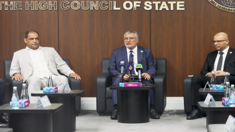 ليبيا.. تكالة يدعو إلى توحيد سلم الرواتب وفق الإمكانات المالية